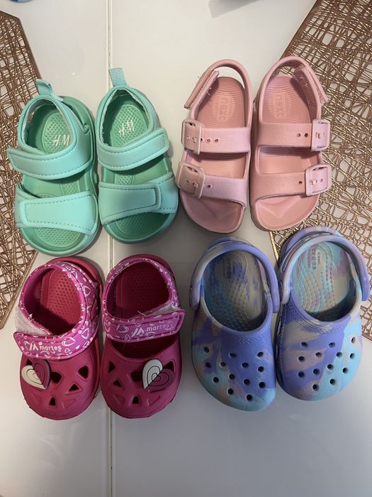 Взуття для дівчинки