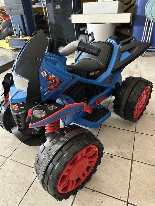 Moto 4 eletrica spiderman criança