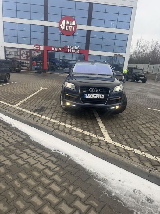 Продається ауді G 7  2008р.  7 місць в гарному стані