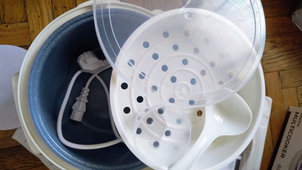 Мультиварка ROTEX  RMC532-W