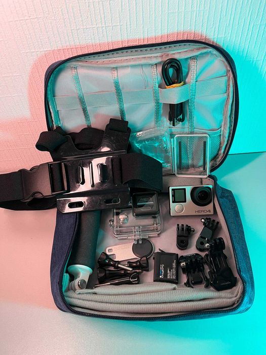 Екшн-камера GoPro Hero 4 з кейсом