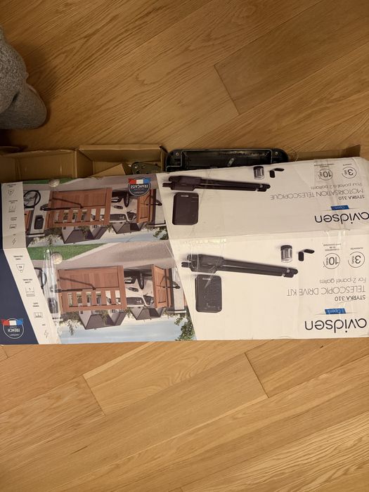 Kit portas batentes AVIDSEN STYRKA 310 IP44 240W 120º 150KG