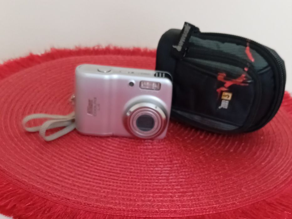 Aparat  fotograficzny Nikon  Z dawnych lat