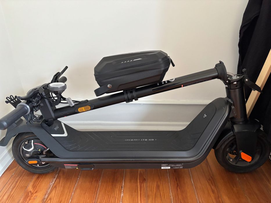 Trotinete Elétrica NIU KQi3 Pro – Excelente estado + acessórios