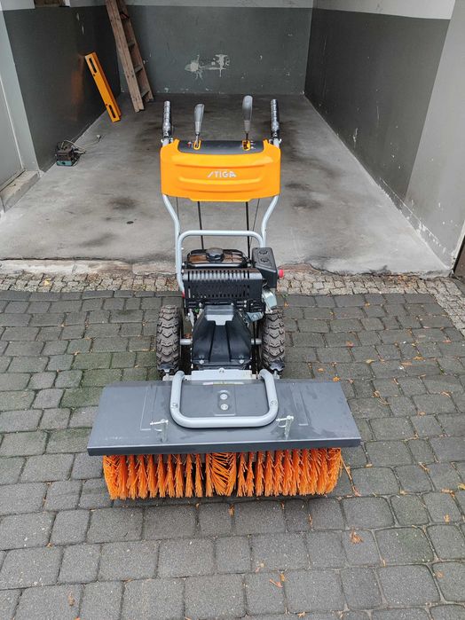 zamiatarka spalinowa stiga SWS 800G