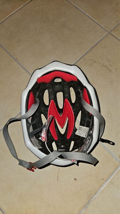 Capacete de Ciclismo Decathlon – Bom Estado