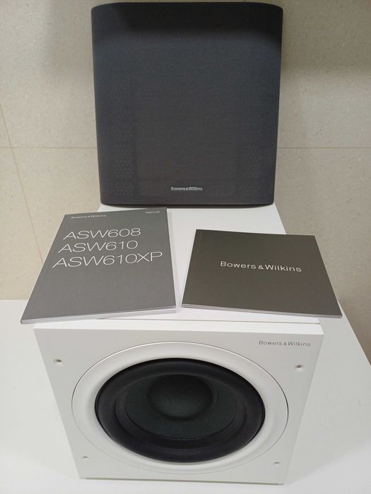 Subwoofer B&W ASW 608 Branco