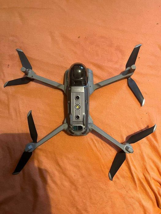 Новий (без коробки) DJI Mavic Air 2 Fly More Combo+ сумка та доп. акумулятори, повна комплектація. Стан 10/10.