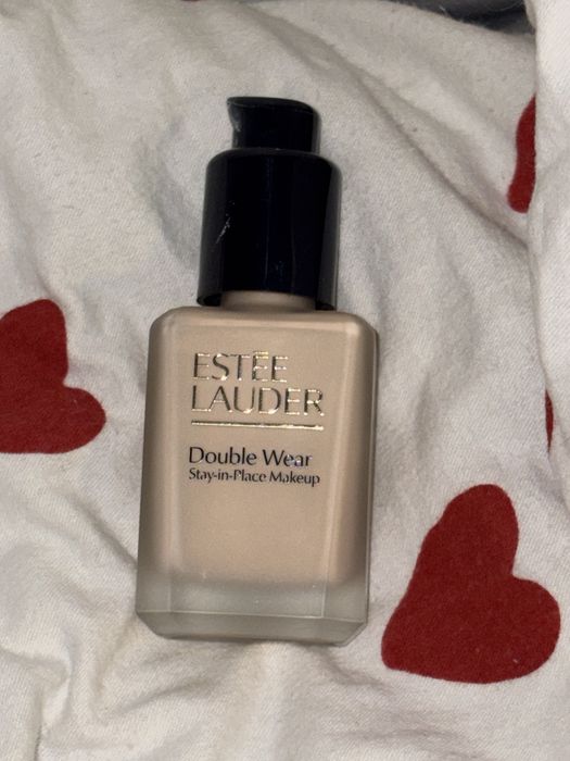 Estee Lauder Double Wear 1N0 Porcelain