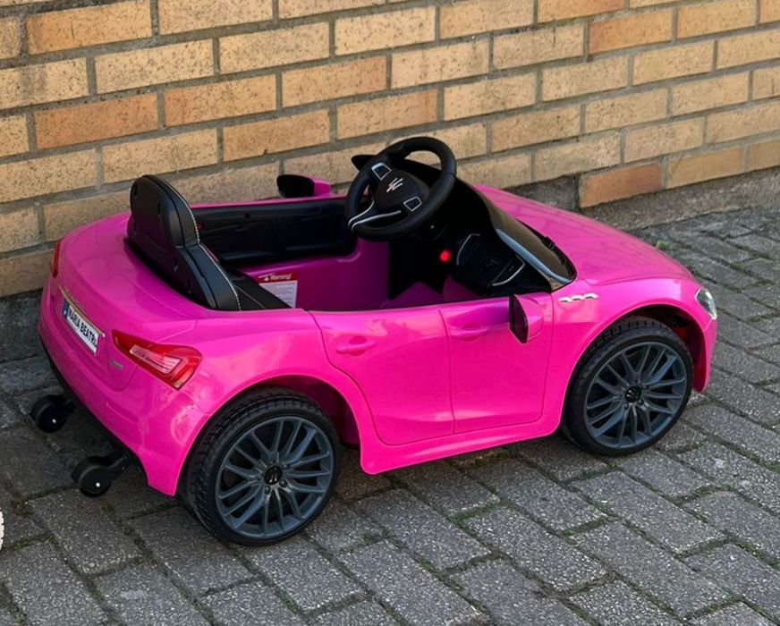 Carro de criança a bateria como novo