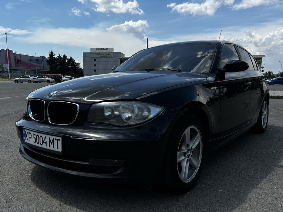 Продам BMW 118d в хорошем состоянии