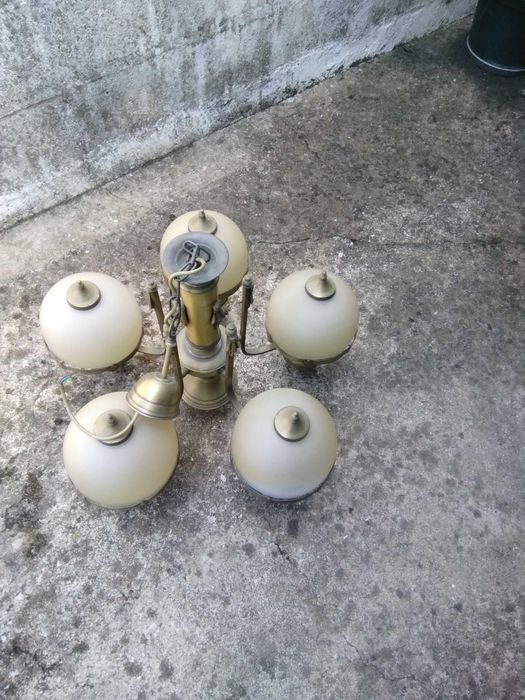 Candeeiro de Teto Clássico / Vintage em Latão e Vidro Fosco 5 Braços [Semi Novo]