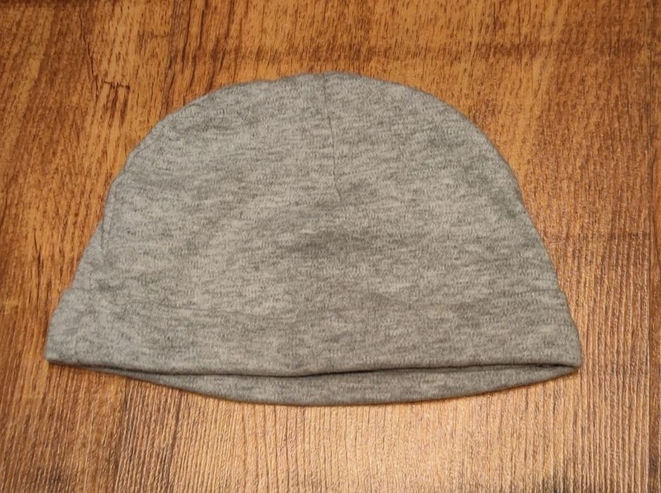 Cienka /wiosenna /jesienna czapka / rozm. 74