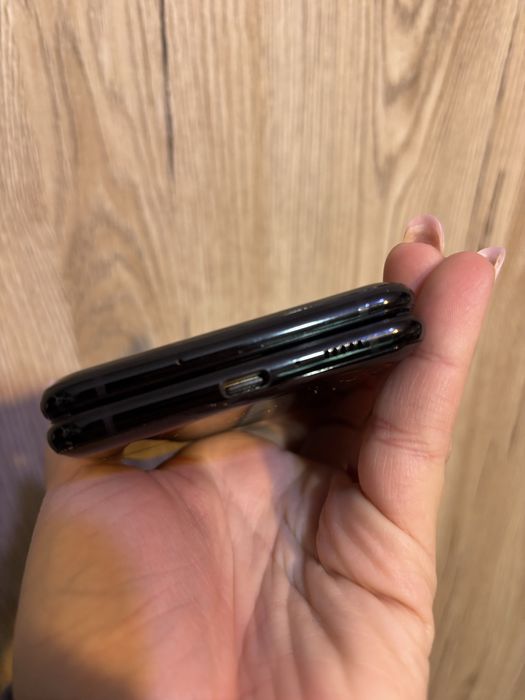 Smartfon Samsung Z Flip 4g