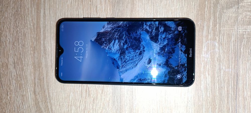 Redmi 8 4/64 стан гарний