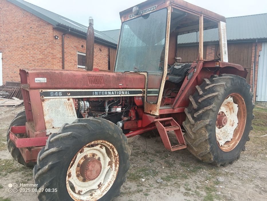 International 946