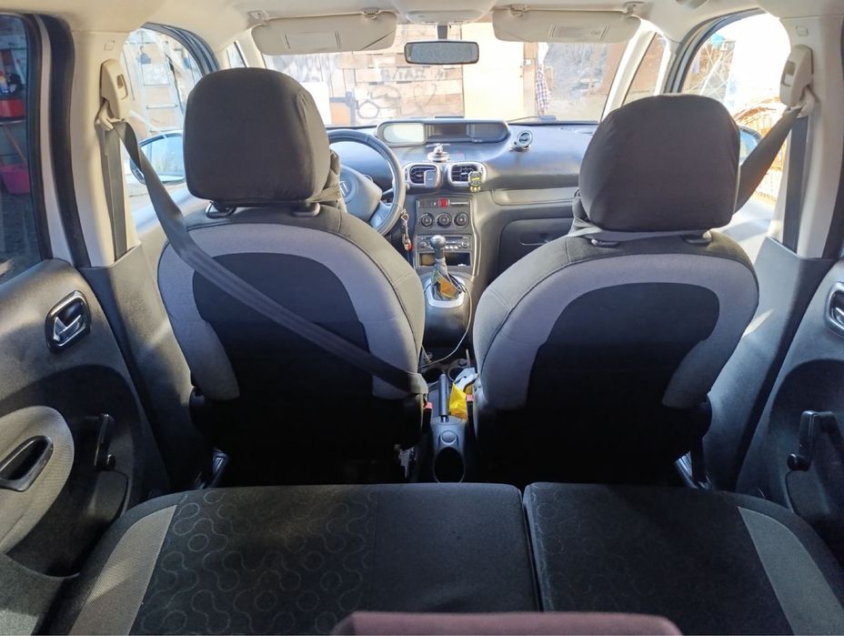 Продаж економного авто