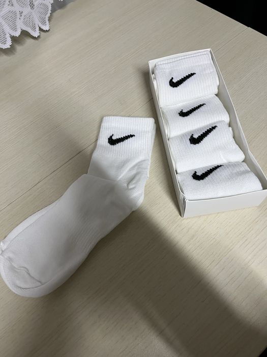 Repliki skarpet nike długie i średnie długości
