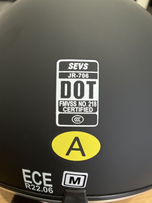 Capacete SEVS novo (comprei tamanho errado)