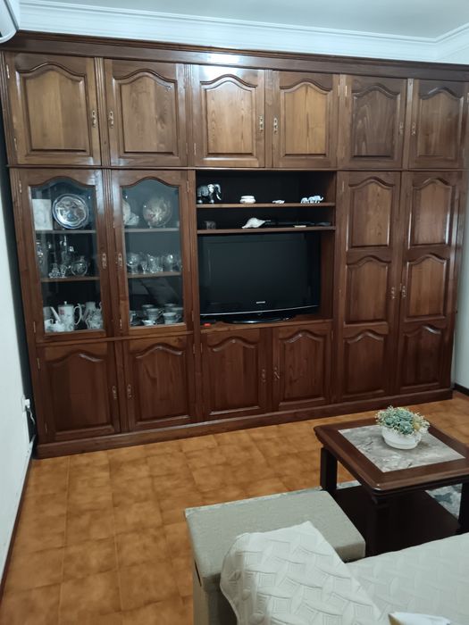 Móvel de sala em bom estado