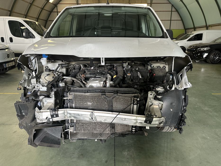 Peugeot Partner 2023  IVA dedutivel com apenas 74.000kms a trabalhar.