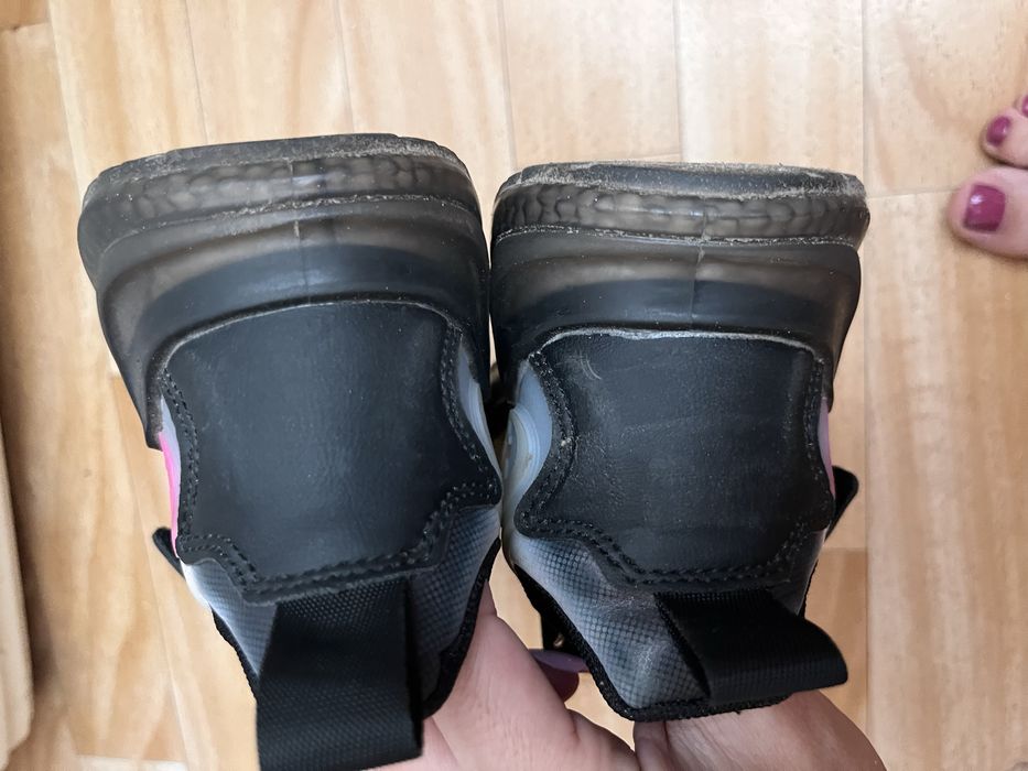 Кроссовки для девочки кросівки