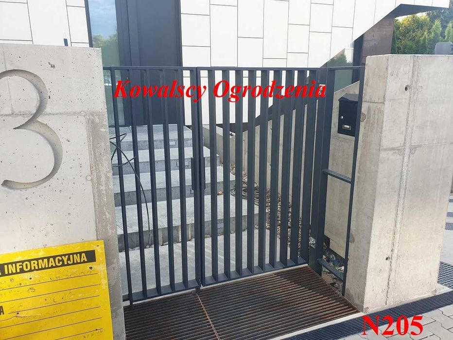 Ogrodzenia  Grzebieniowe Nowoczesne Bramy Przęsła Montaż
