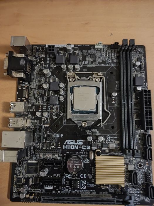 Мат-плата Асус с процом Интел