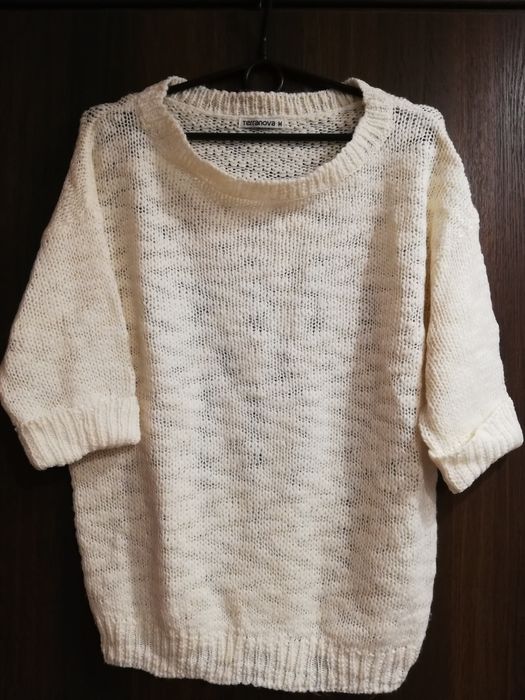Sweterek kremowy rozm. M