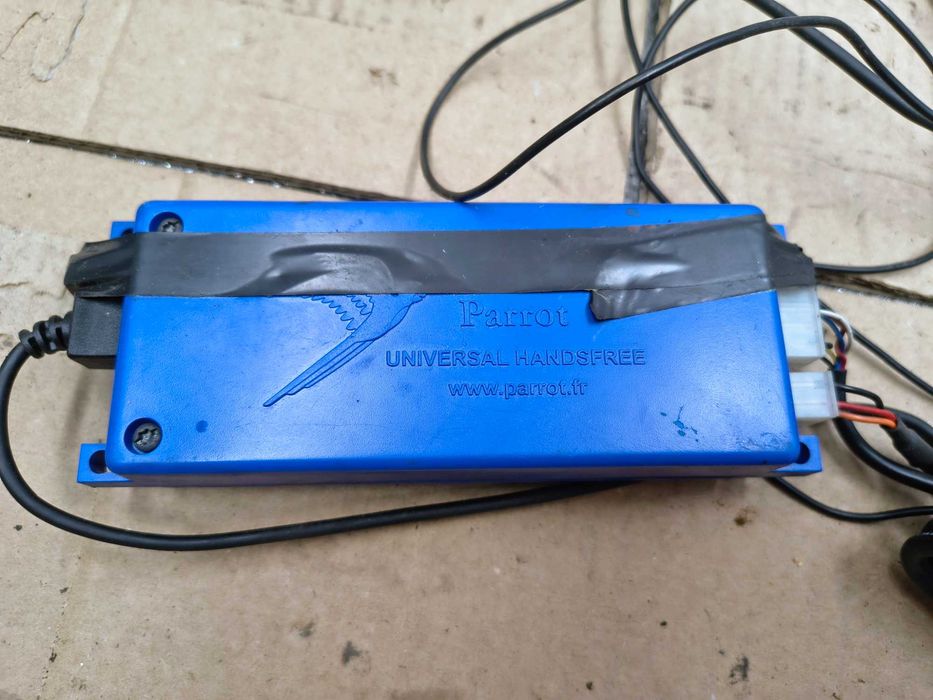 Zestaw Głośnomówiący Parrot Universal HandsFree