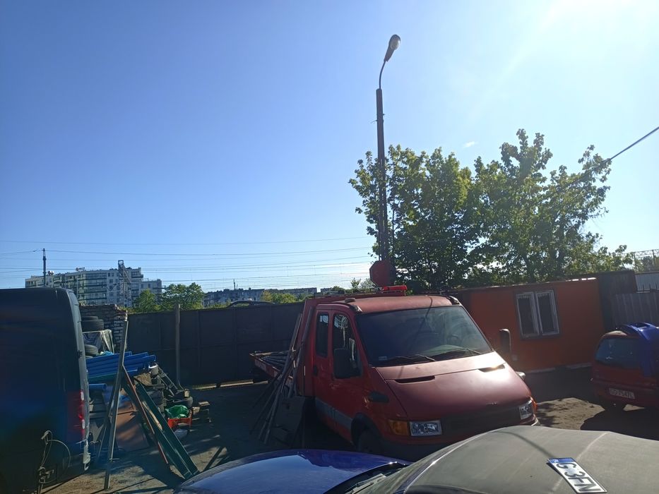 Sprzedam lawetę iveko