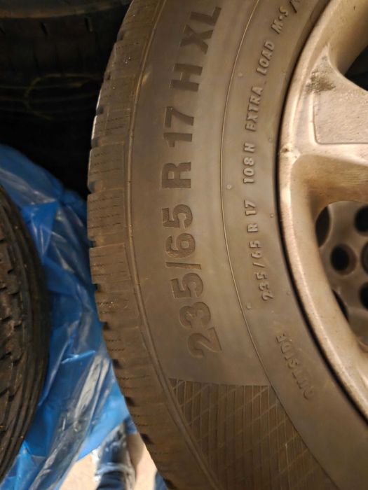 Alu felgi z Oponami zimowymi z końca 19 roku 235/65 R17 5 x 112