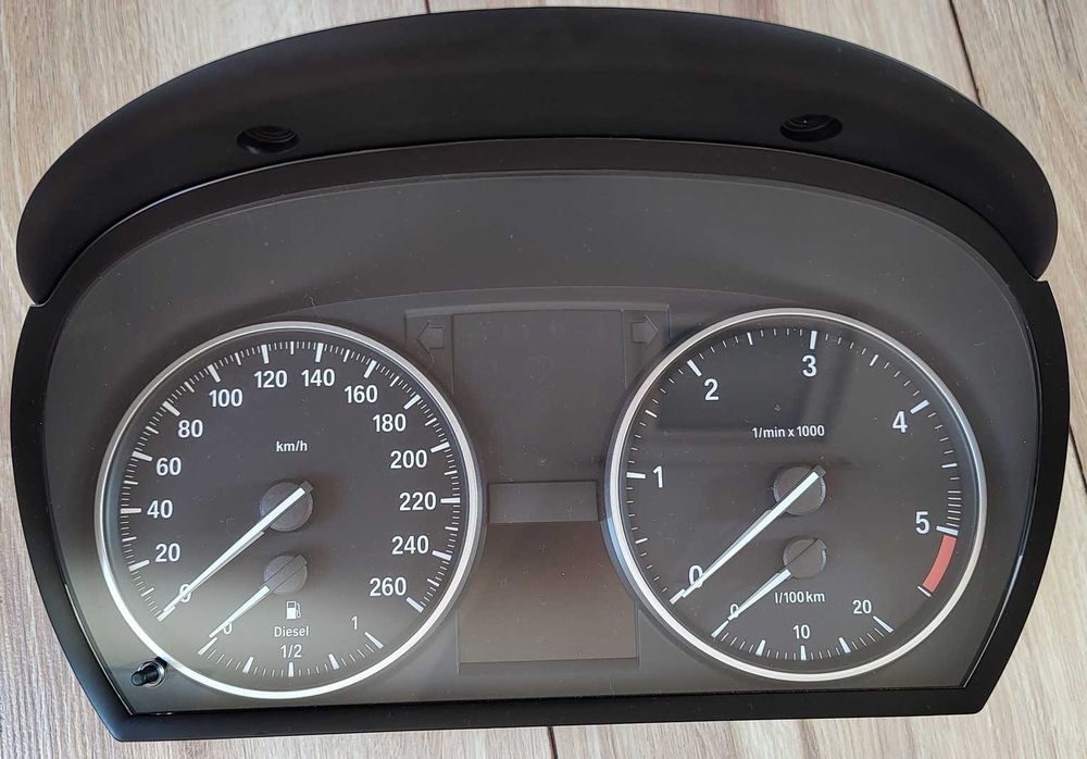 Licznik Zegar BMW X1 E84 2.0 Diesel 2011 924234601