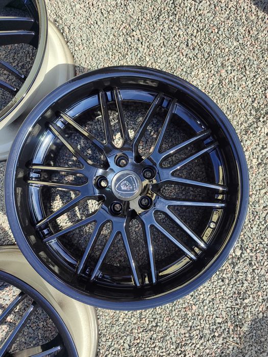 Диски R-19. 5×112. ET-45. J-8.5. Dia-70.1