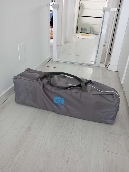 Cama de viagem de bebé