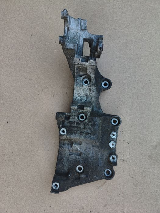 03g903143f Łapa alternatora