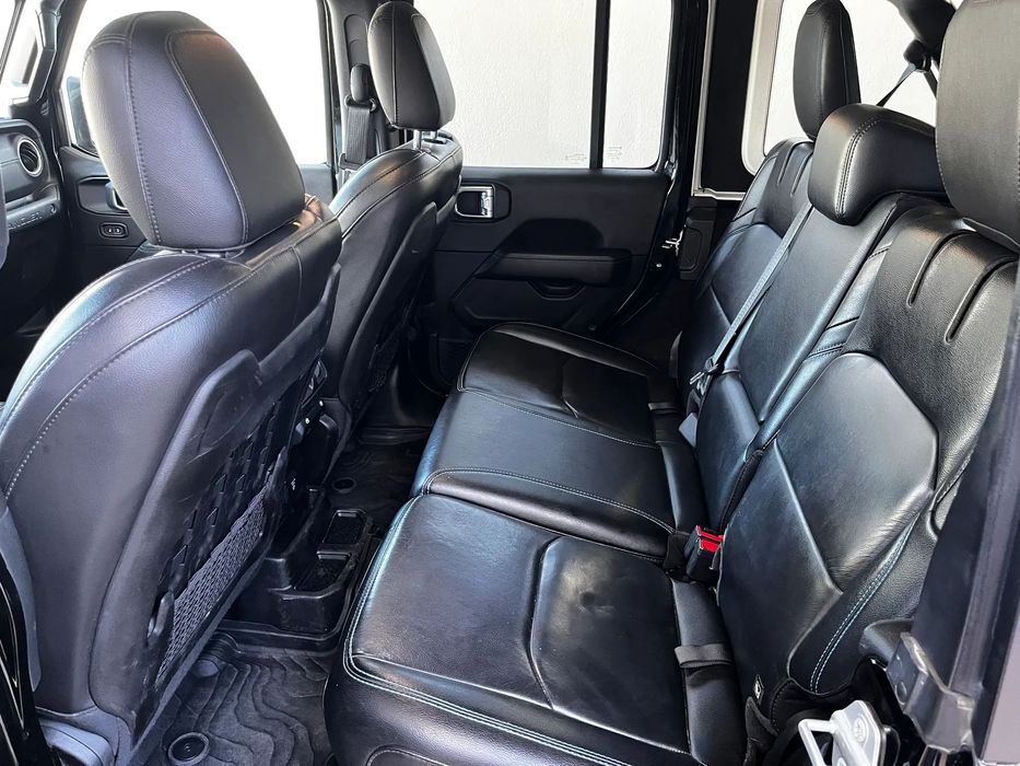 Jeep Wrangler528028244431360007