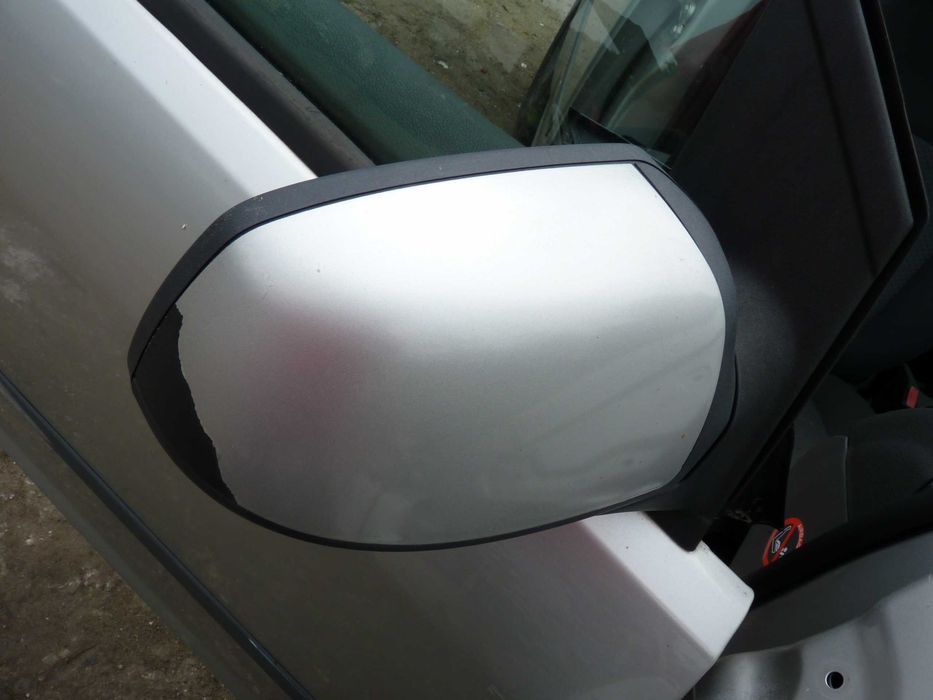 Ford Focus MK2 lusterka prawe i lewe elek 03 5 PIN