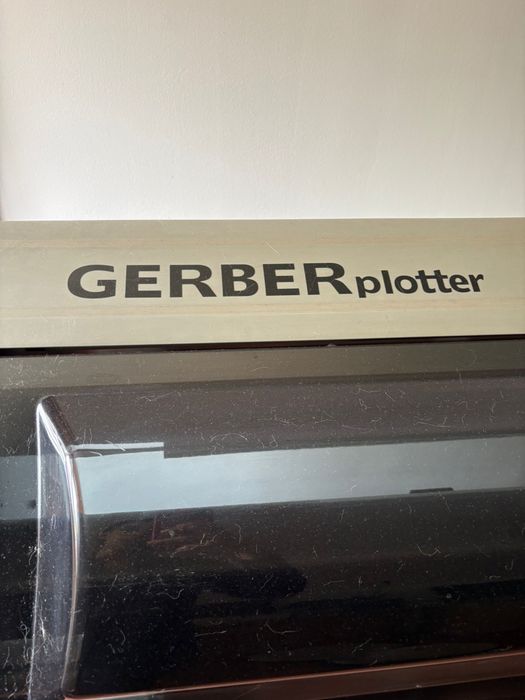 Vendo máquina plotter e digitalizadora