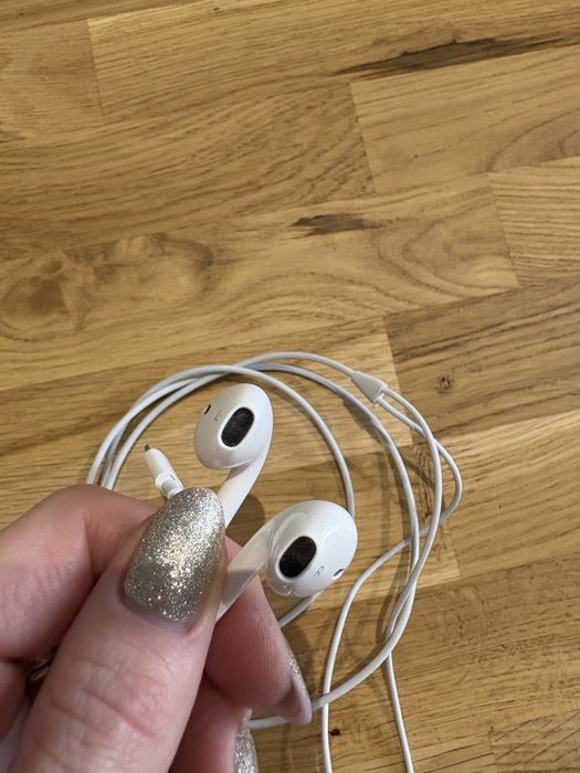 Sluchawki Apple stan idelany wejscie Lightning