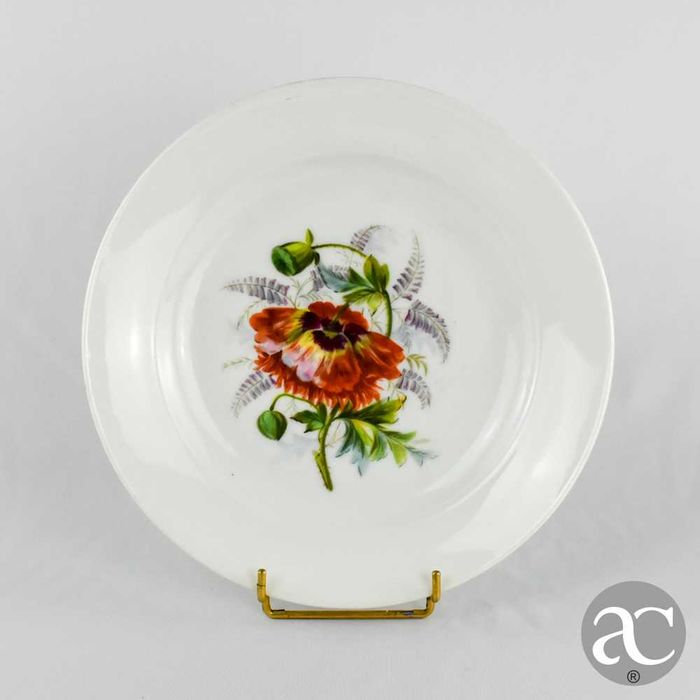 Prato de servir em porcelana europeia, decorado com flores