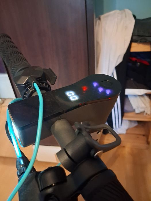 Hulajnoga elektryczna Motus Scooty 8.5 Lite (okazja)