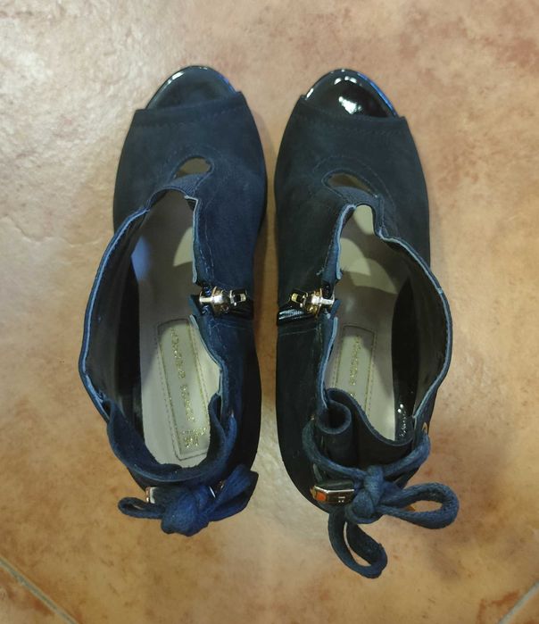 Sandálias Jorge Bischoff (Tamanho 37)