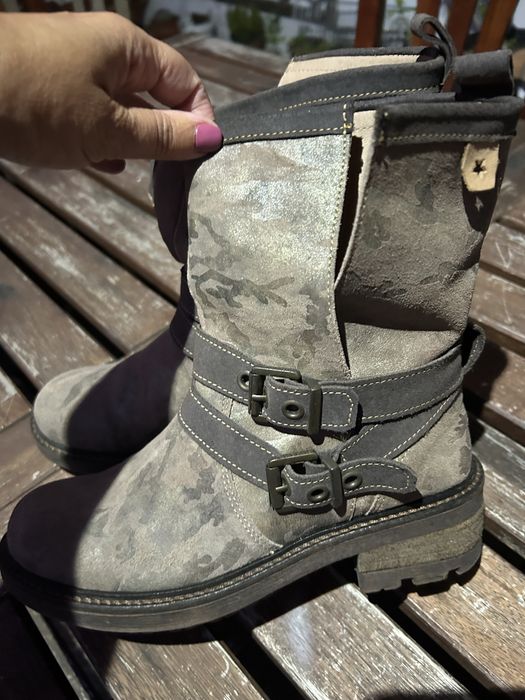 Botas cubanas em Pele