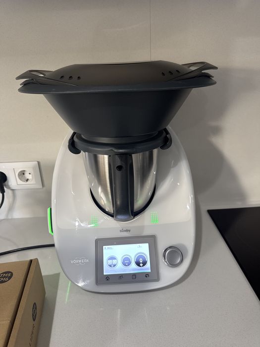 Bimby TM5 com cookkey, mandolina e espirilizador novos a estrear