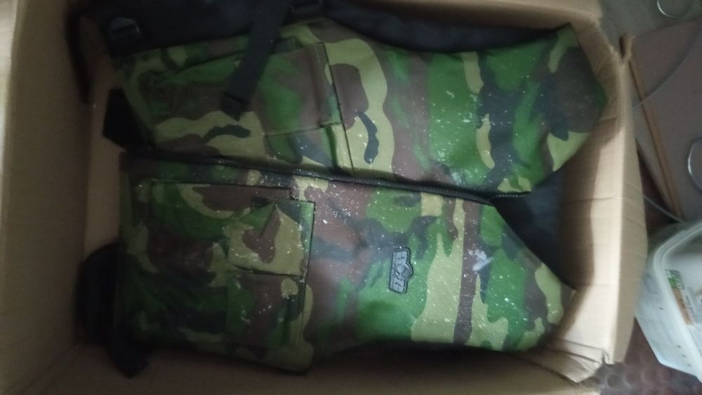 Material paintball