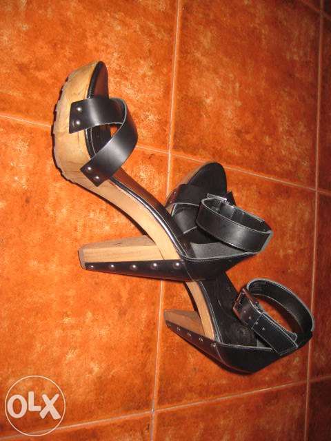 sandálias  para senhora 10€