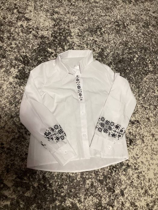 Сорочка з вишивкою для дівчат
