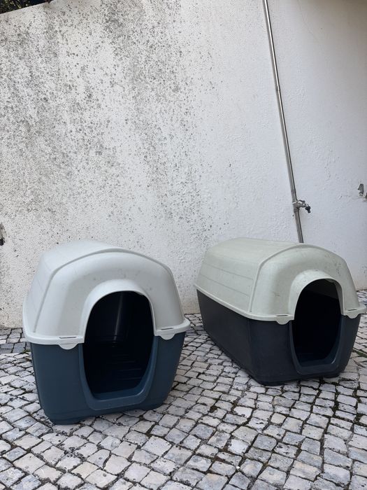 Duas Casotas para Cão / Animais de Estimação - 70x40x53 cm