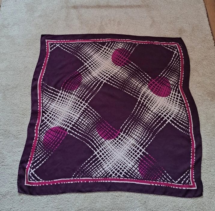 Apaszka 100% jedwab Ugoza